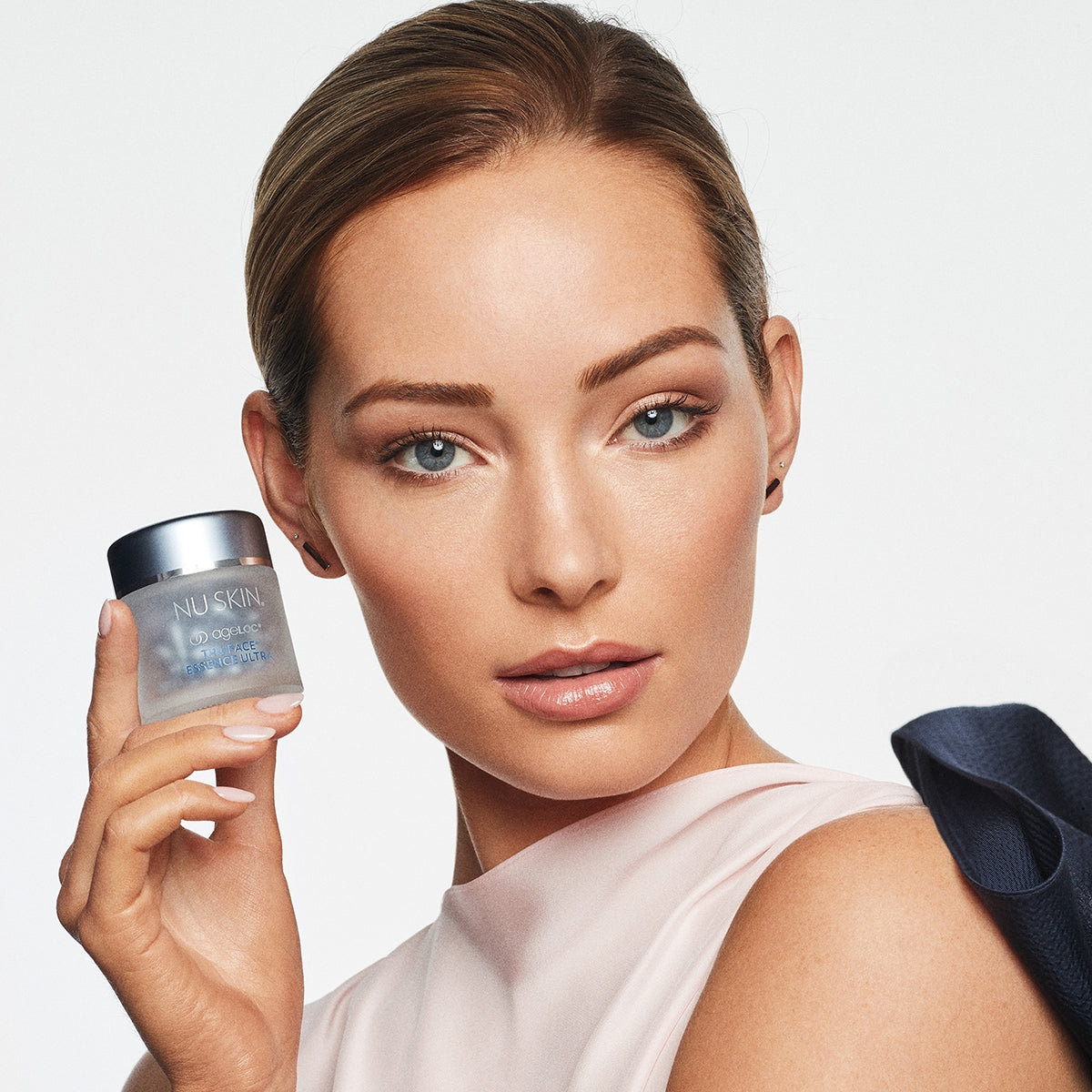 Pearls TruFace Essence Ultra